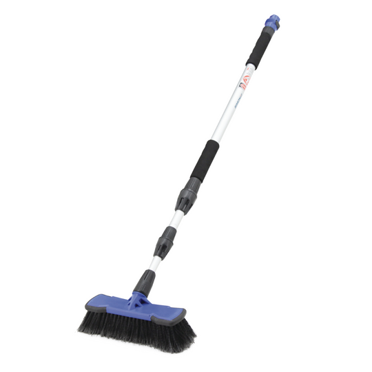 SIMONIZ Flow-Through Compact Wash Brush with 52-in Extendable Handlewith water control valve.Attaches to a standard garden hose.